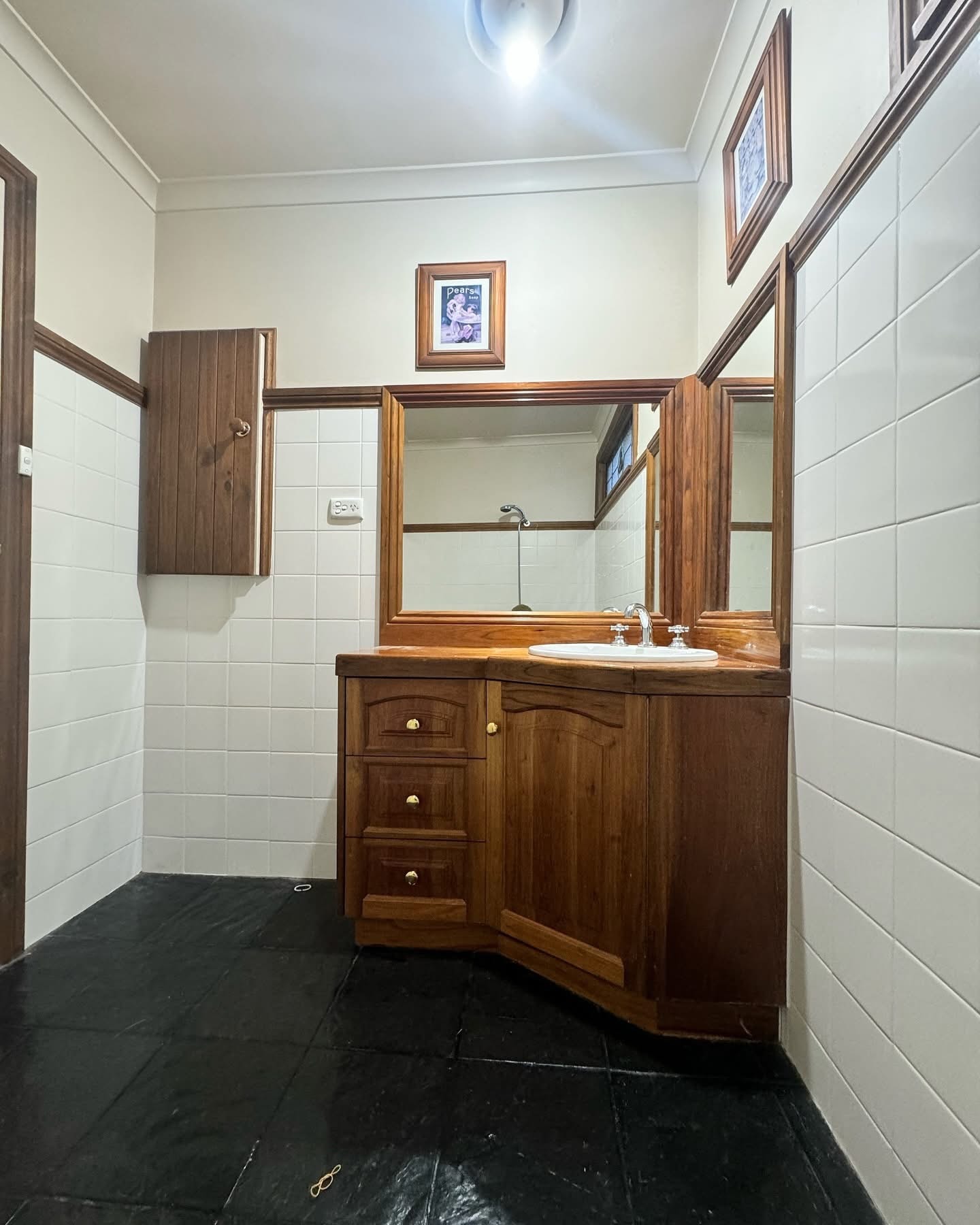 Family bathroom before renovation